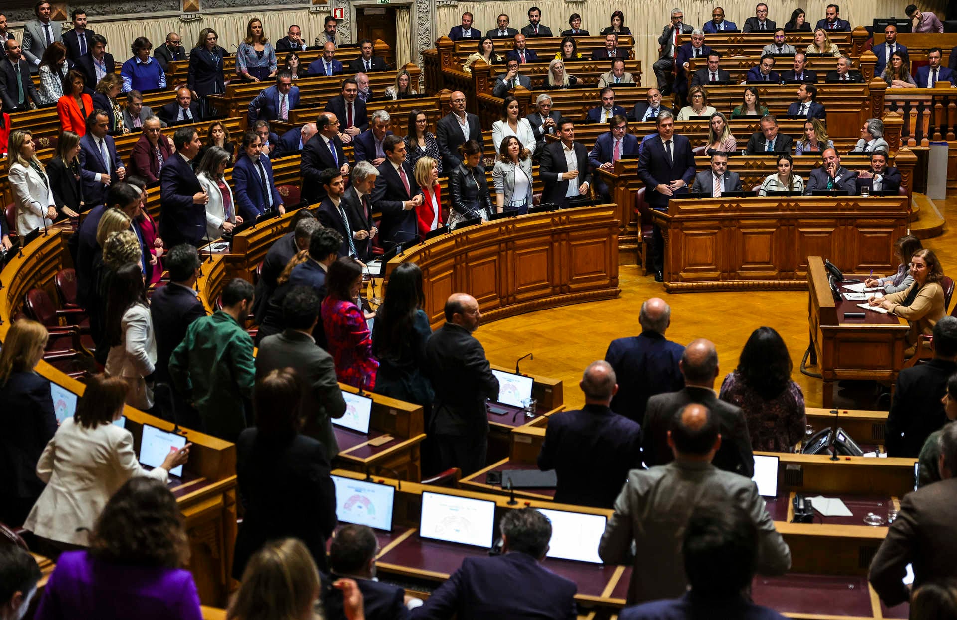 Regime de transição para manifestação de interesse será votado somente em setembro