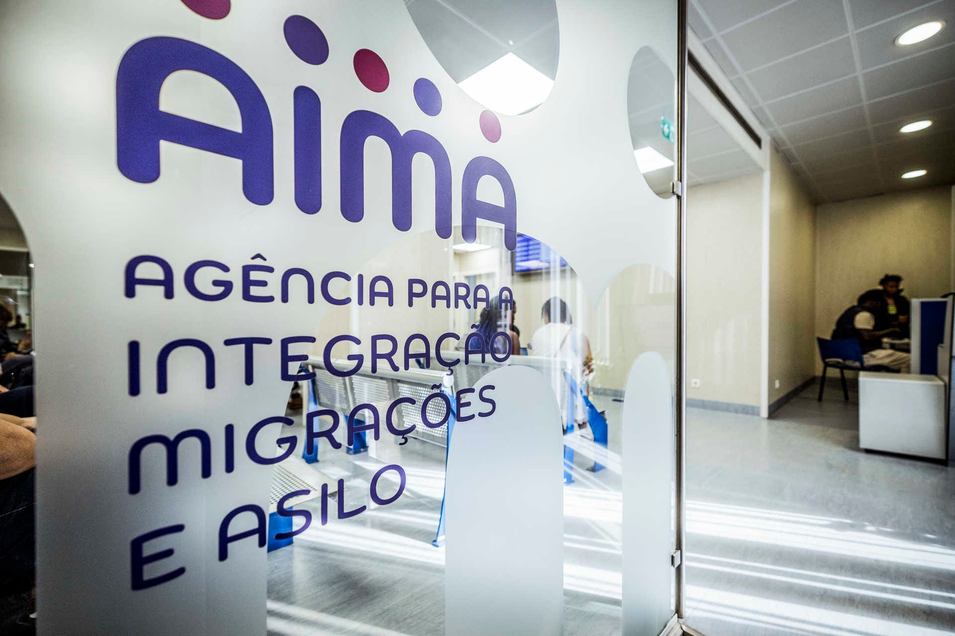 Provedoria de Justiça recebeu 2 mil queixas sobre a AIMA em oito meses