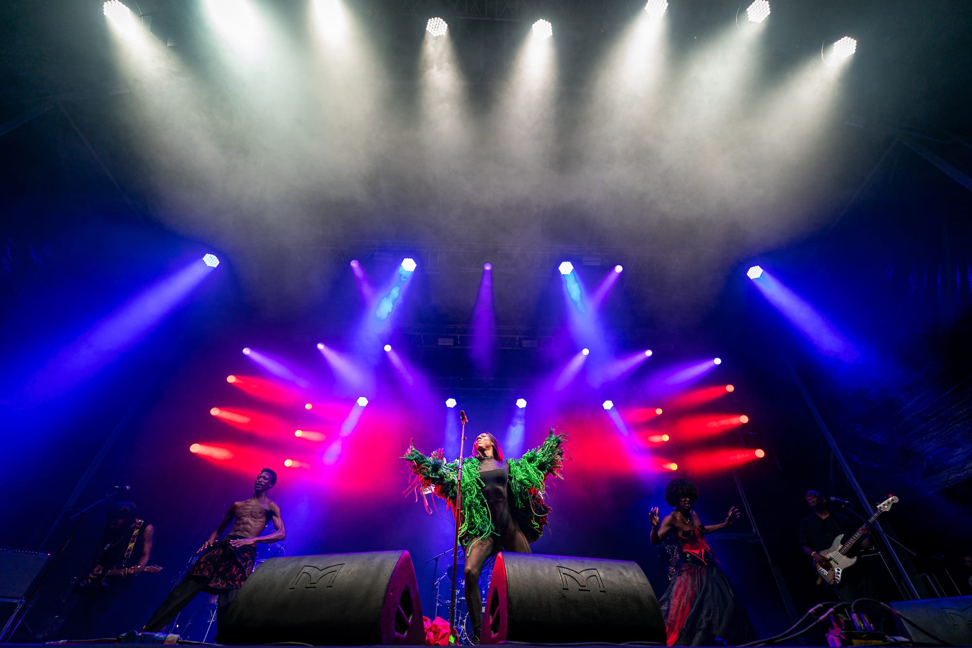 Brasileiras dominam o palco na segunda noite do MIMO Festival