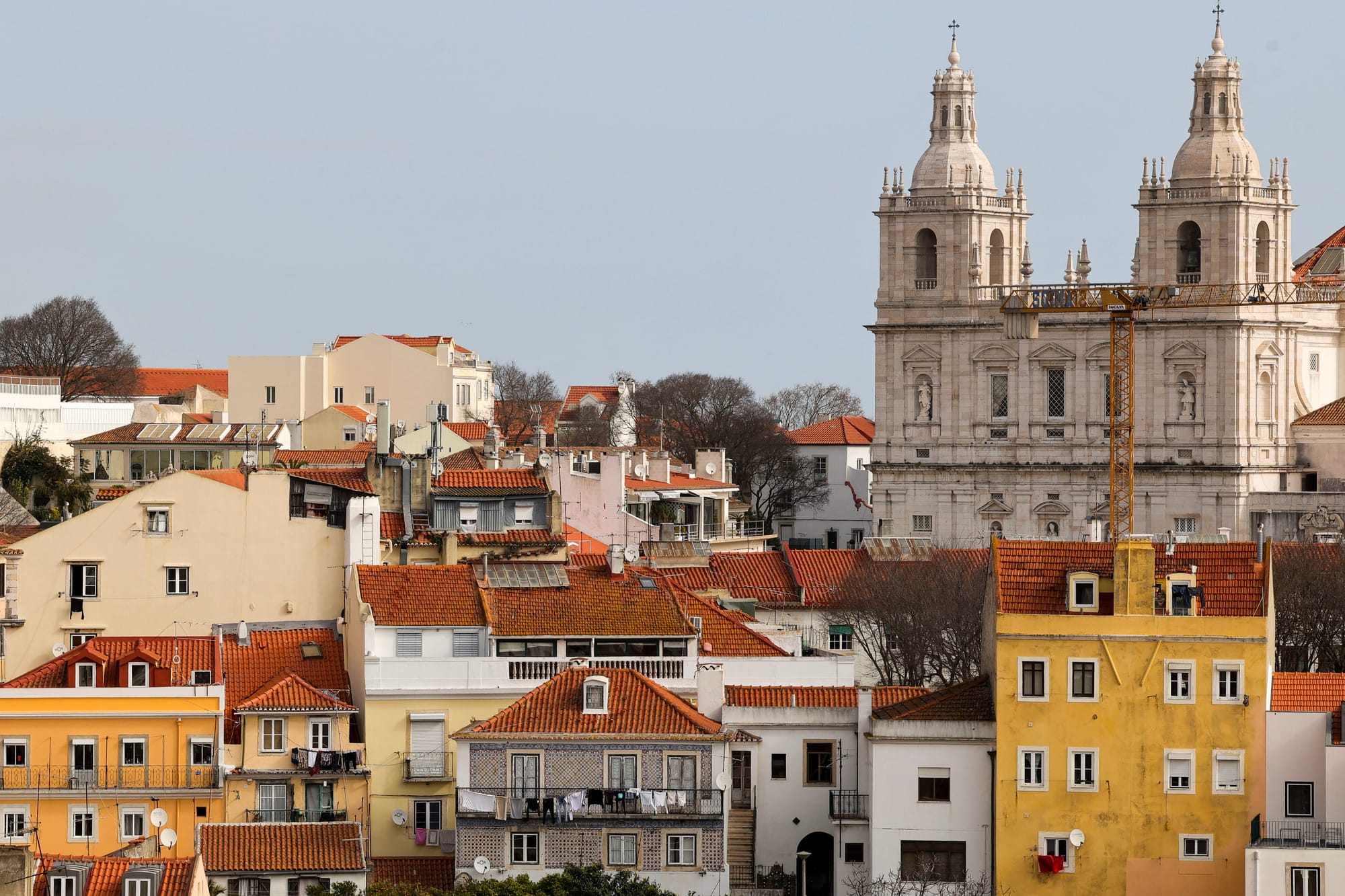 Altos aluguéis em Lisboa são motivo de dor de cabeça para estudantes brasileiros