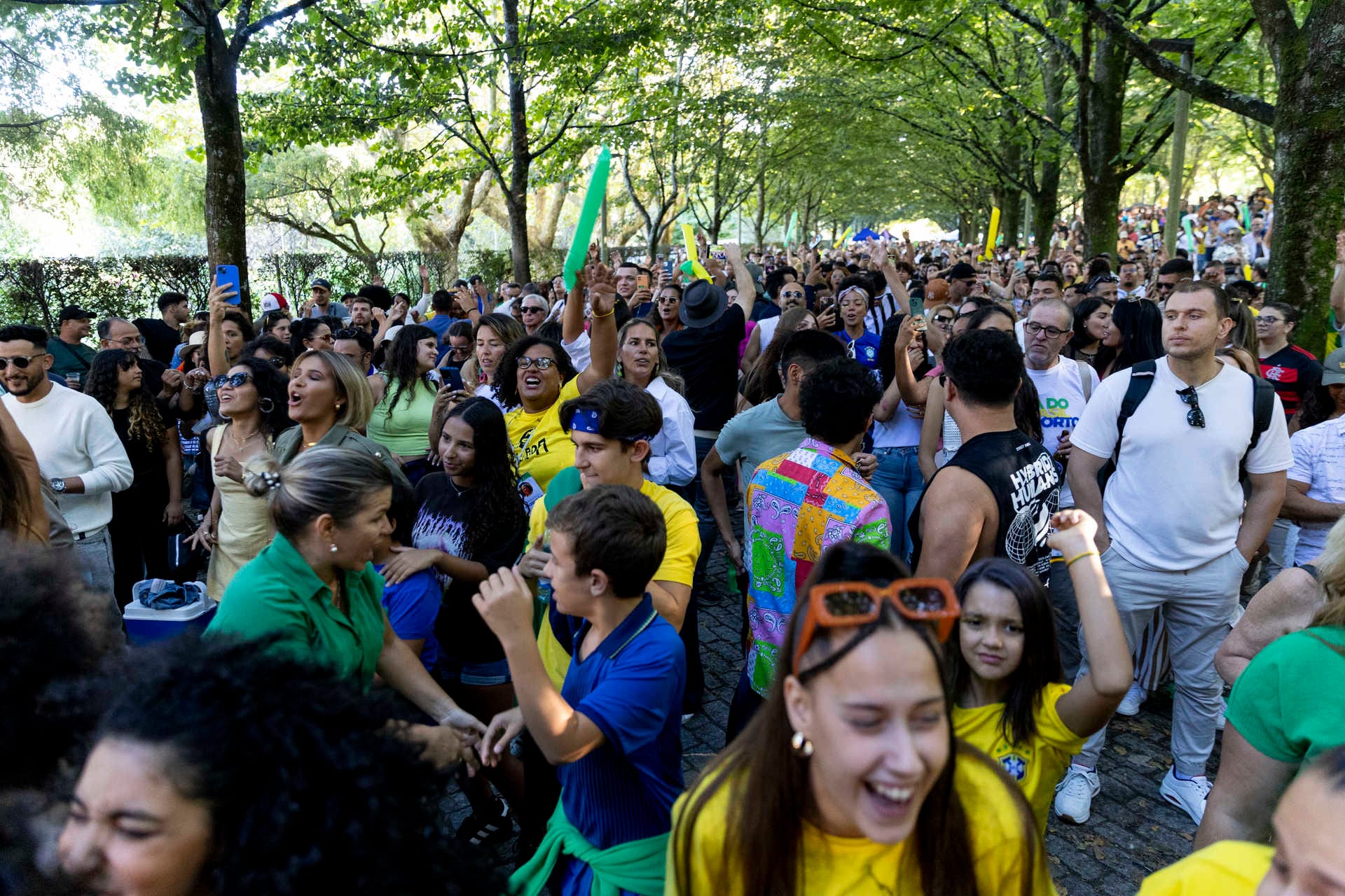 Dia do Brasil no Porto reúne milhares de pessoas