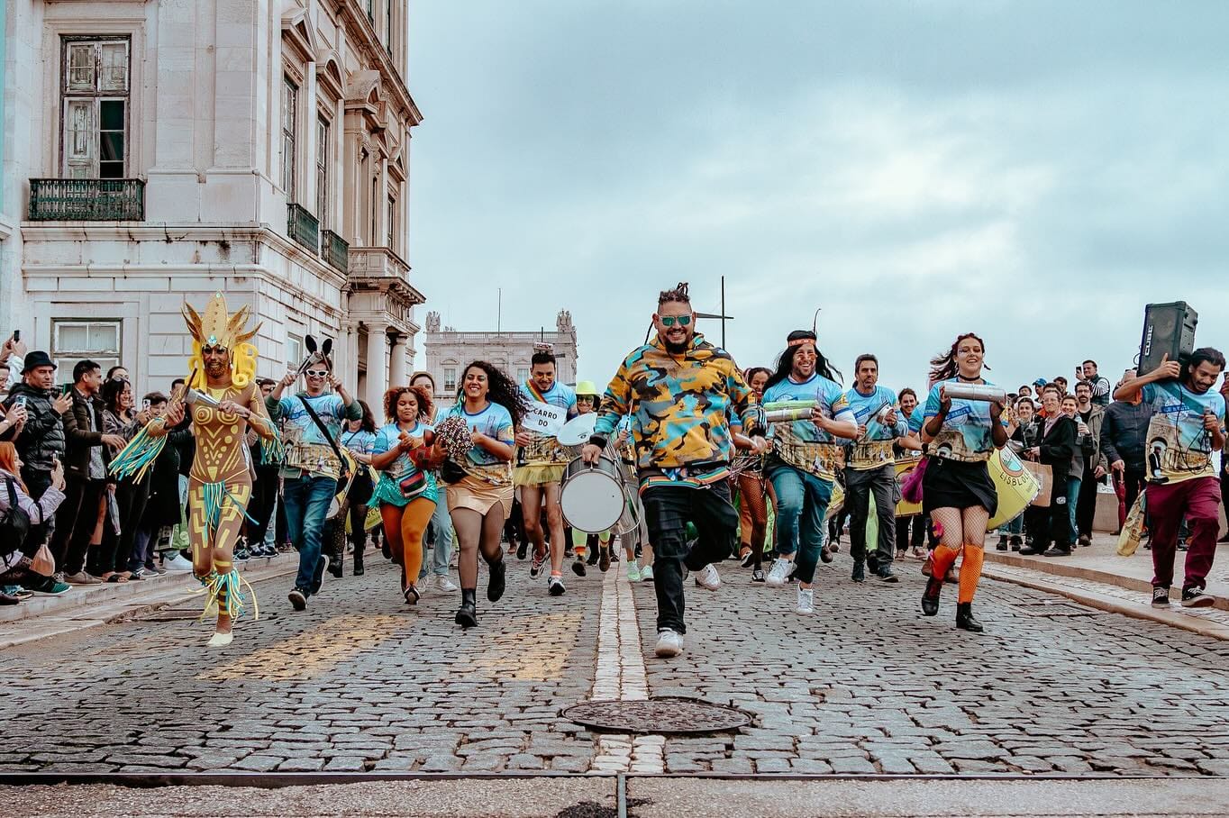 Embaixada do Brasil propõe acordo com a Câmara de Lisboa para viabilizar Carnaval